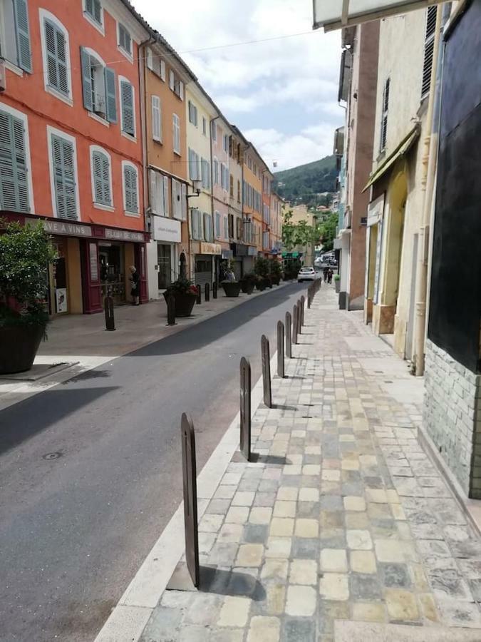 Appartement Charmant T2 dans le vieux centre de La Valette du Var Extérieur photo