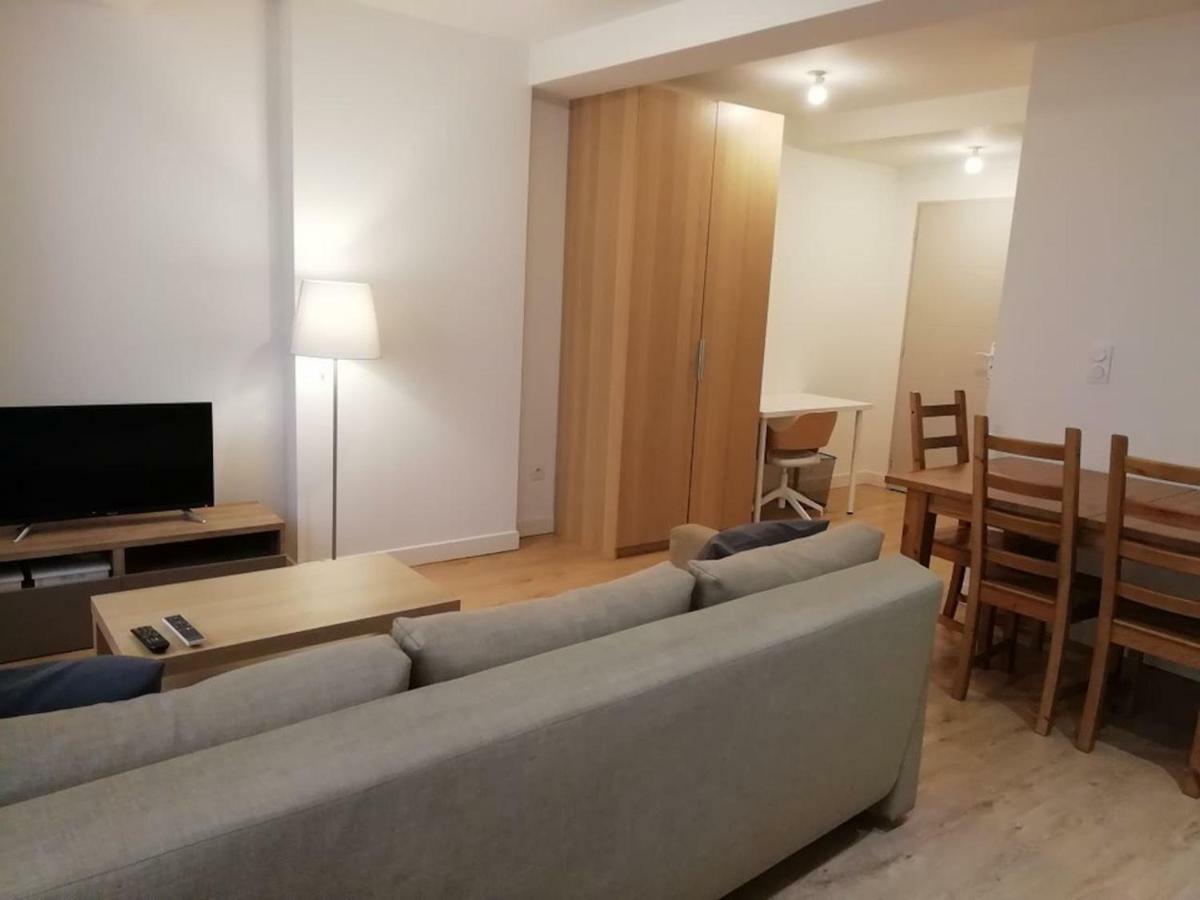 Appartement Charmant T2 dans le vieux centre de La Valette du Var Extérieur photo