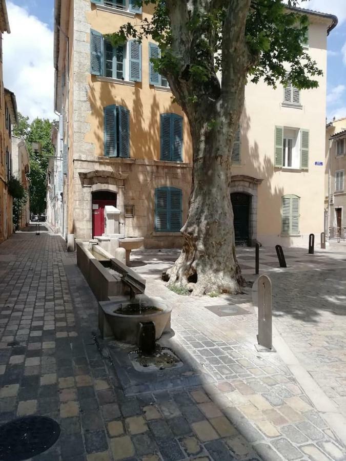 Appartement Charmant T2 dans le vieux centre de La Valette du Var Extérieur photo